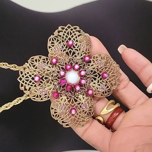 🩷 Beautiful Pink and Gold Necklace 🩷